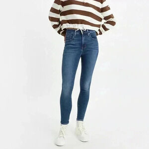 Levi’s 721 Skinny Jeans Medium Wash Blue Denim Size 26